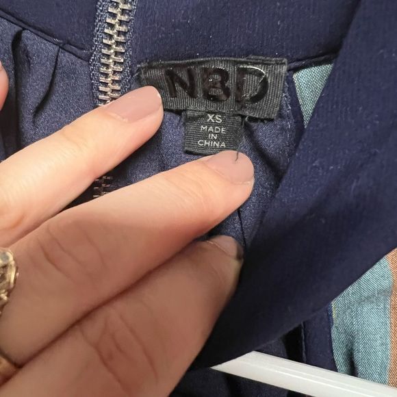 NBD Radley Romper in midnight blue, size xs in good condition pockets on sides - Picture 5 of 10